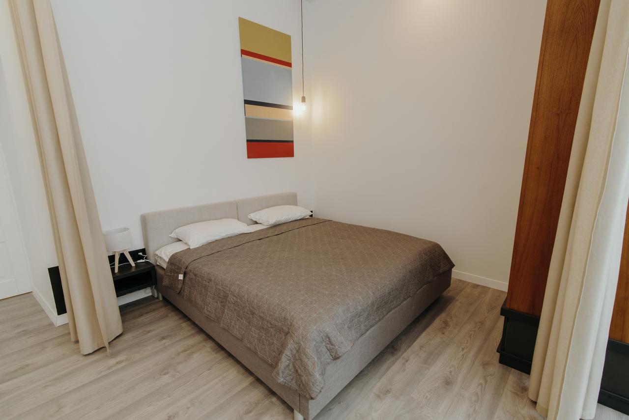 Apartment On Lesi Ukrainky Lviv Ngoại thất bức ảnh