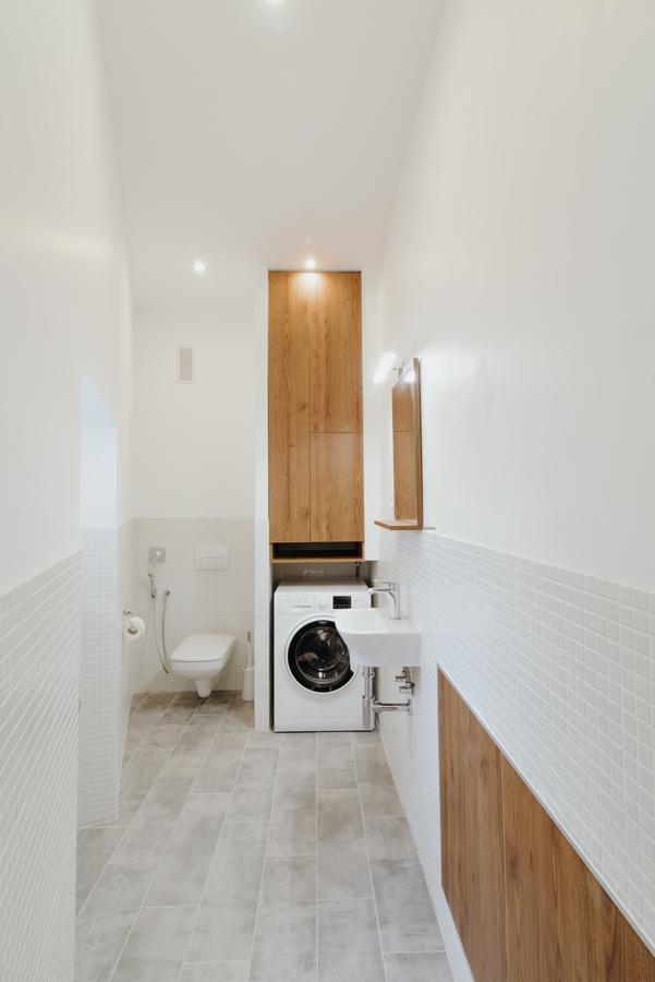 Apartment On Lesi Ukrainky Lviv Ngoại thất bức ảnh