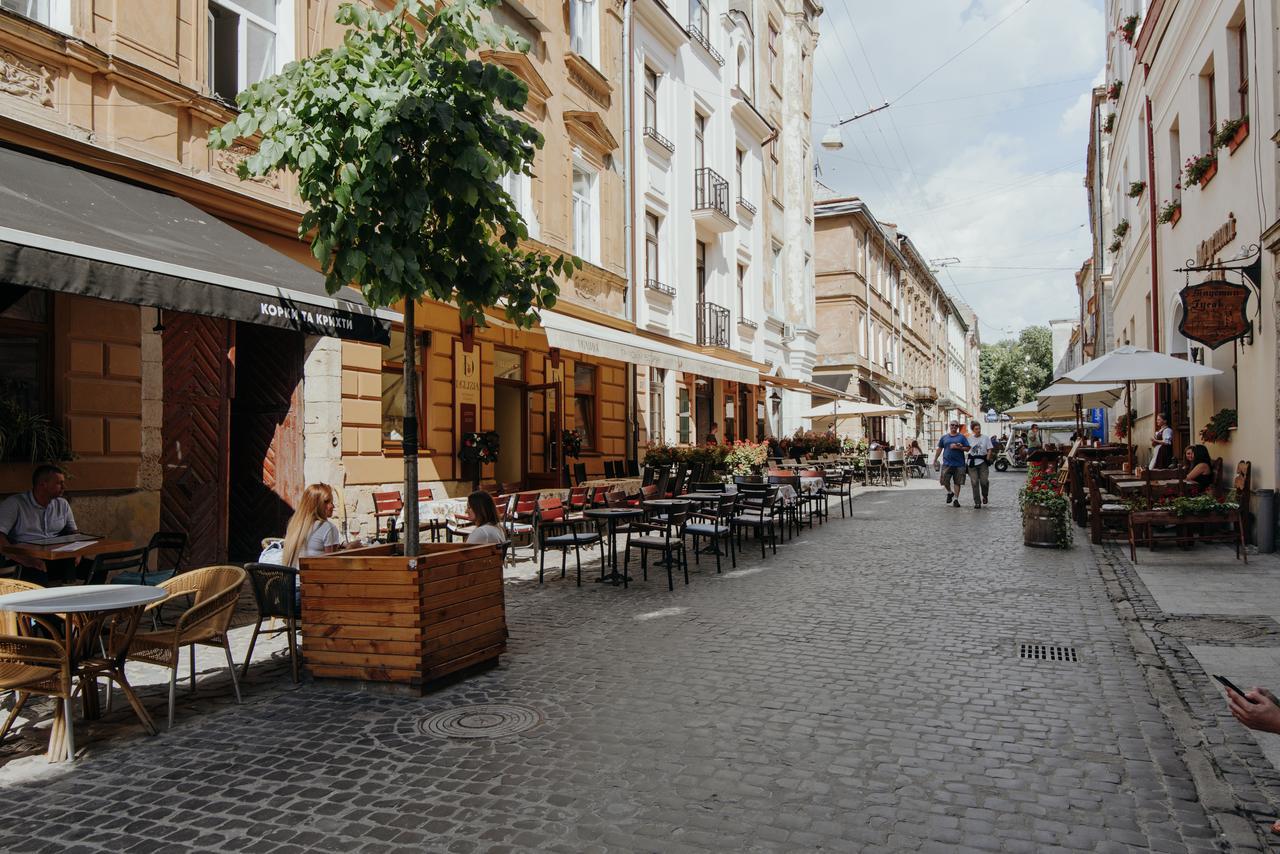 Apartment On Lesi Ukrainky Lviv Ngoại thất bức ảnh