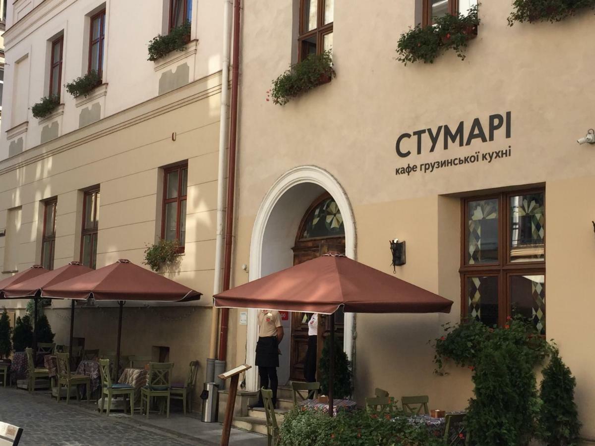 Apartment On Lesi Ukrainky Lviv Ngoại thất bức ảnh